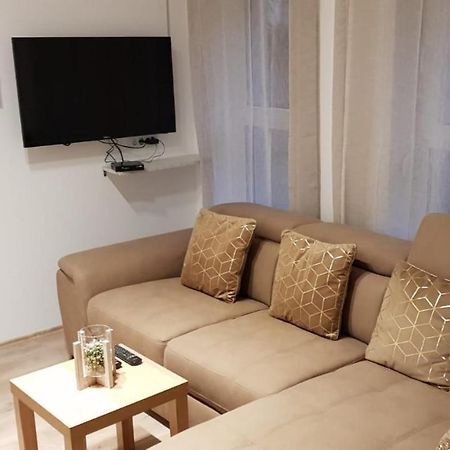 A1 Apartment Ni Eksteriør billede